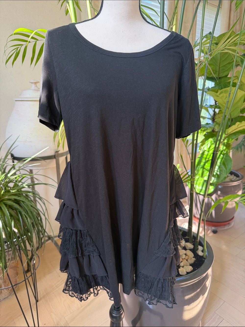 LOGO by Lori Goldstein Black Short-Sleeve Layered Ruffle Tunic